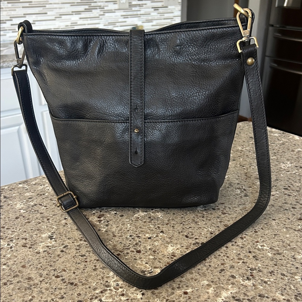 Garnet Hill, Black Sienna Cross-Body Bucket Bag, Italian Pebbled Leather, EUC